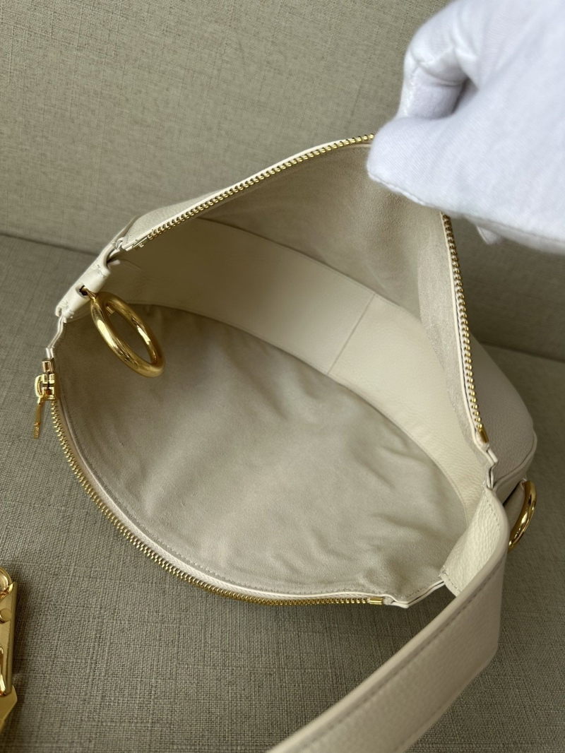 Bv*b*rry hobo bags